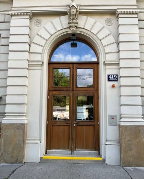 Eingang Linzer Straße 419